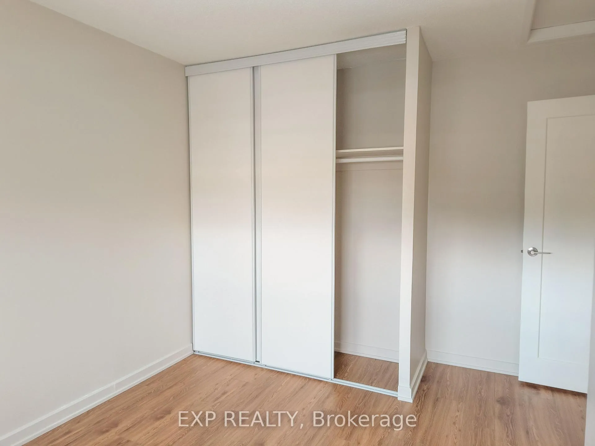 Photo 17 of Unit 3, 981 Gulf Place, Ottawa, Overbrook/Castle Heights — HOMEH