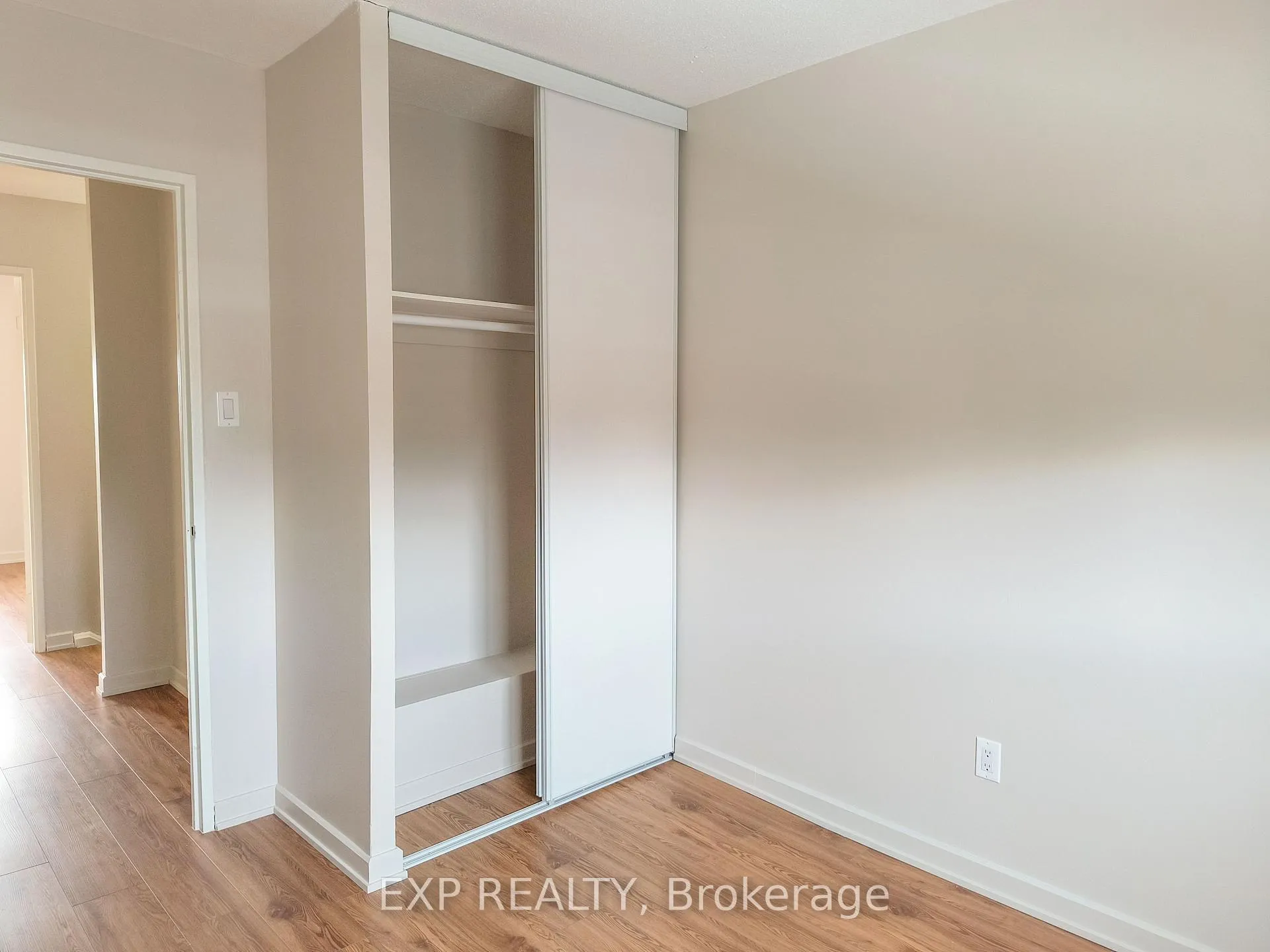 Photo 18 of Unit 3, 981 Gulf Place, Ottawa, Overbrook/Castle Heights — HOMEH