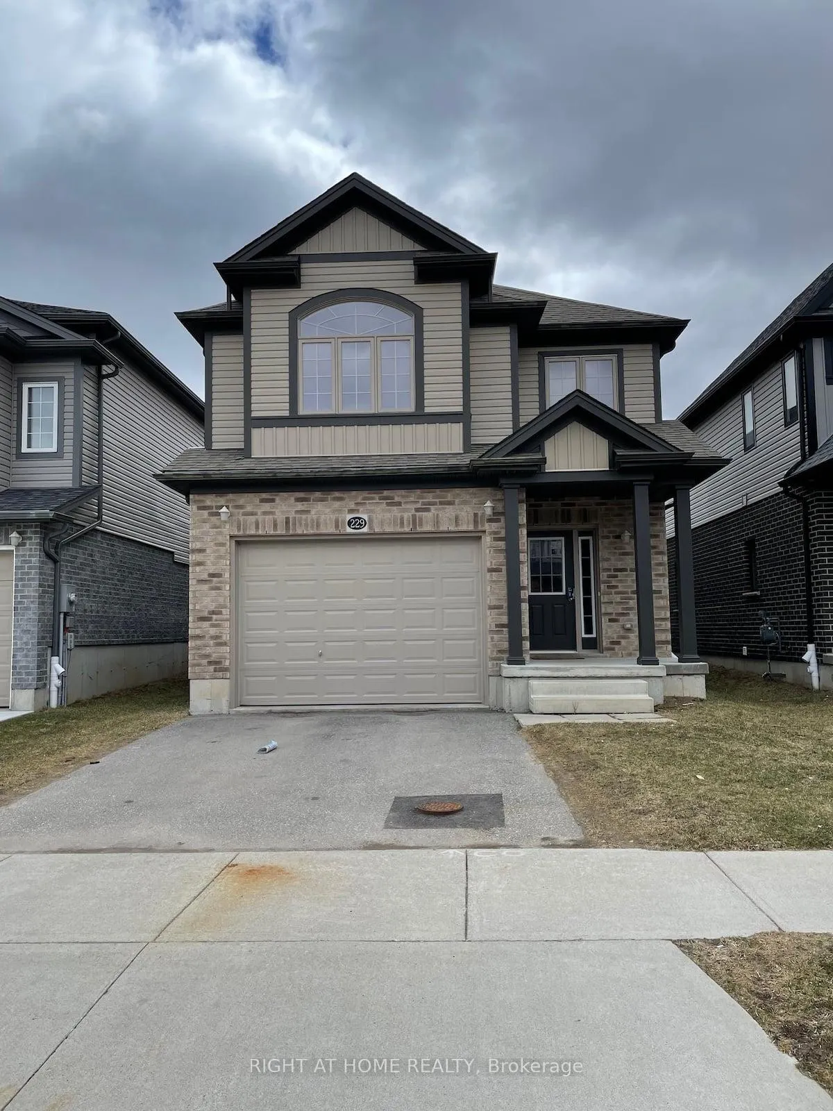 Photo 1 of Unit Main, 229 Tall Grass Crescent, Kitchener, Doon South — HOMEH