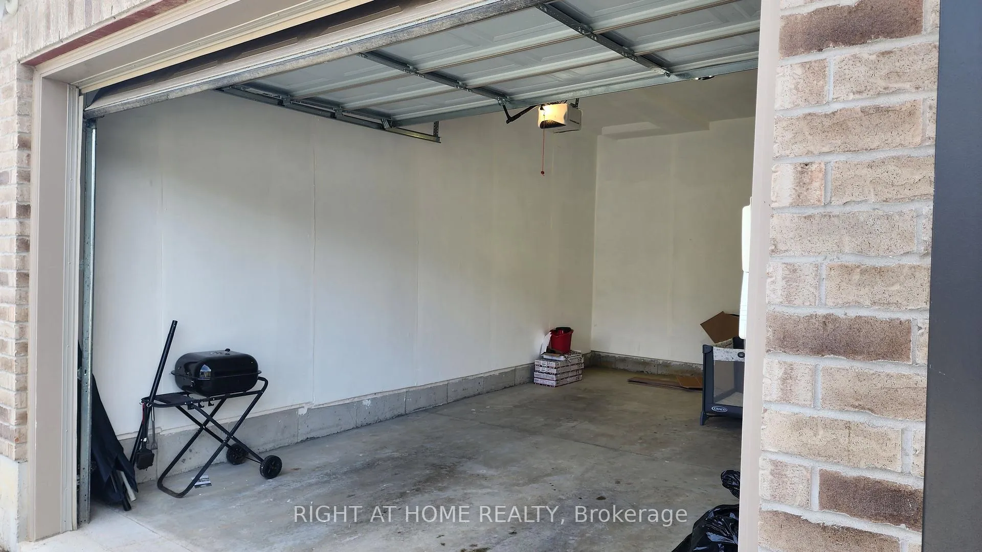 Photo 18 of Unit Main, 229 Tall Grass Crescent, Kitchener, Doon South — HOMEH