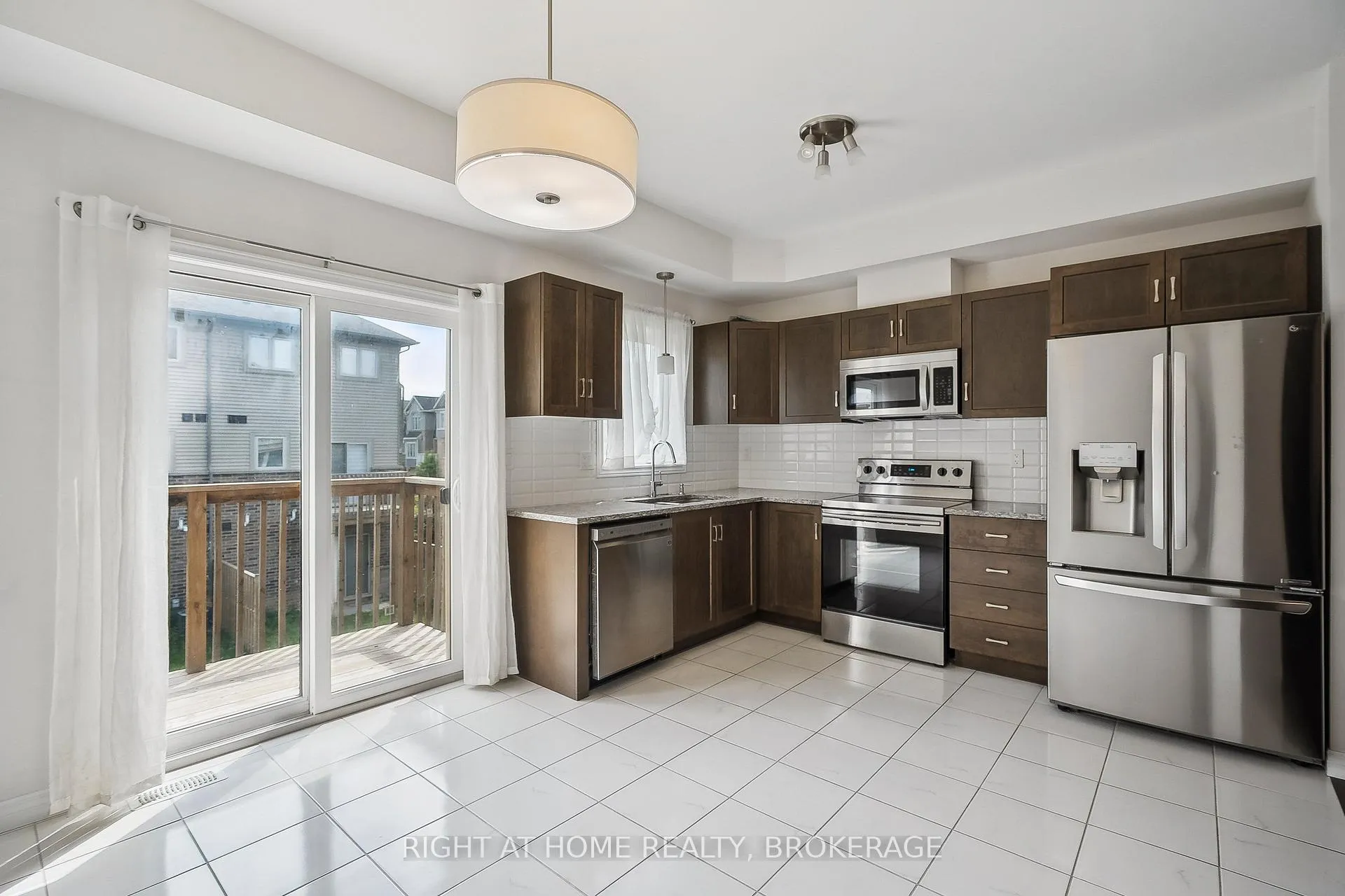Photo 10 of 22 Barley Lane, Hamilton, Meadowlands — HOMEH