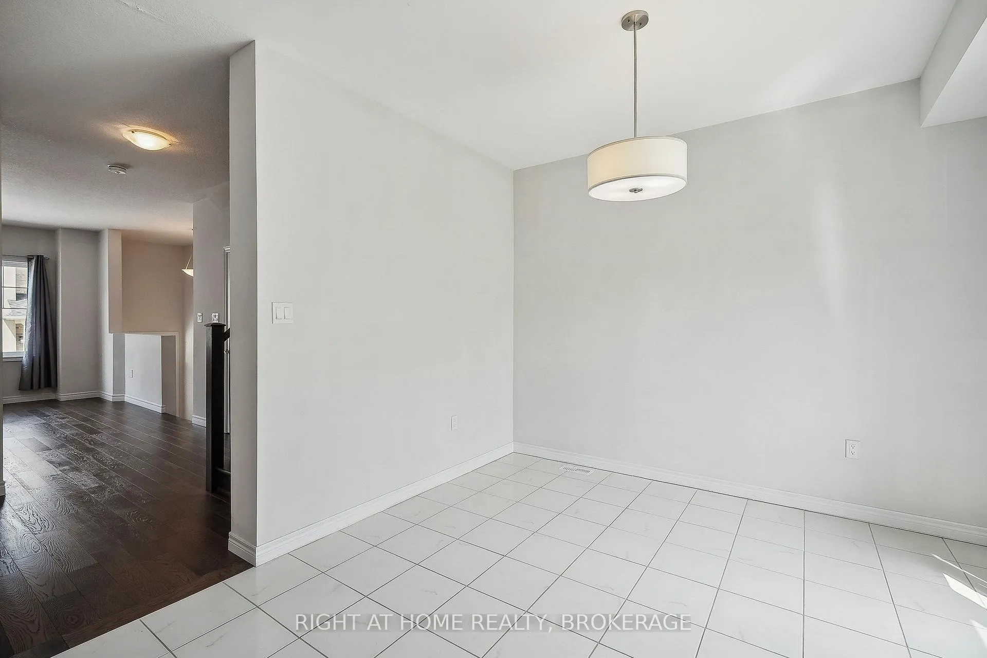 Photo 14 of 22 Barley Lane, Hamilton, Meadowlands — HOMEH
