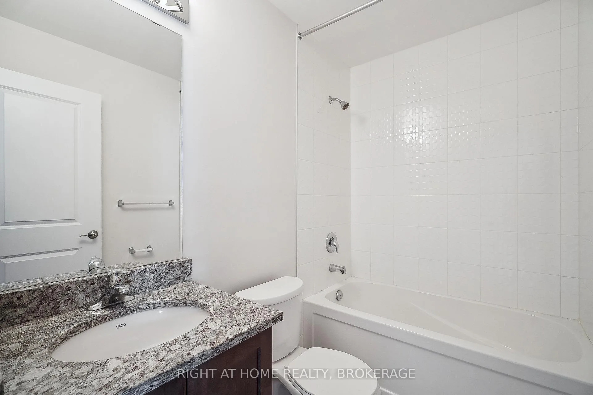 Photo 20 of 22 Barley Lane, Hamilton, Meadowlands — HOMEH