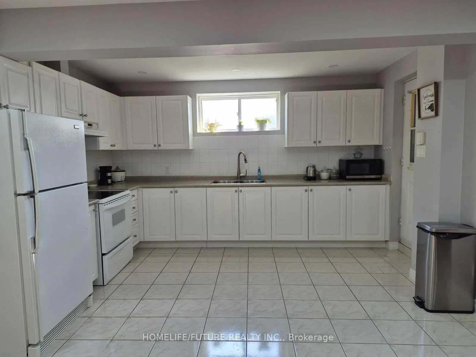 Photo 4 of Unit Bsmt, 1812 Woodview Avenue, Pickering, Highbush — HOMEH
