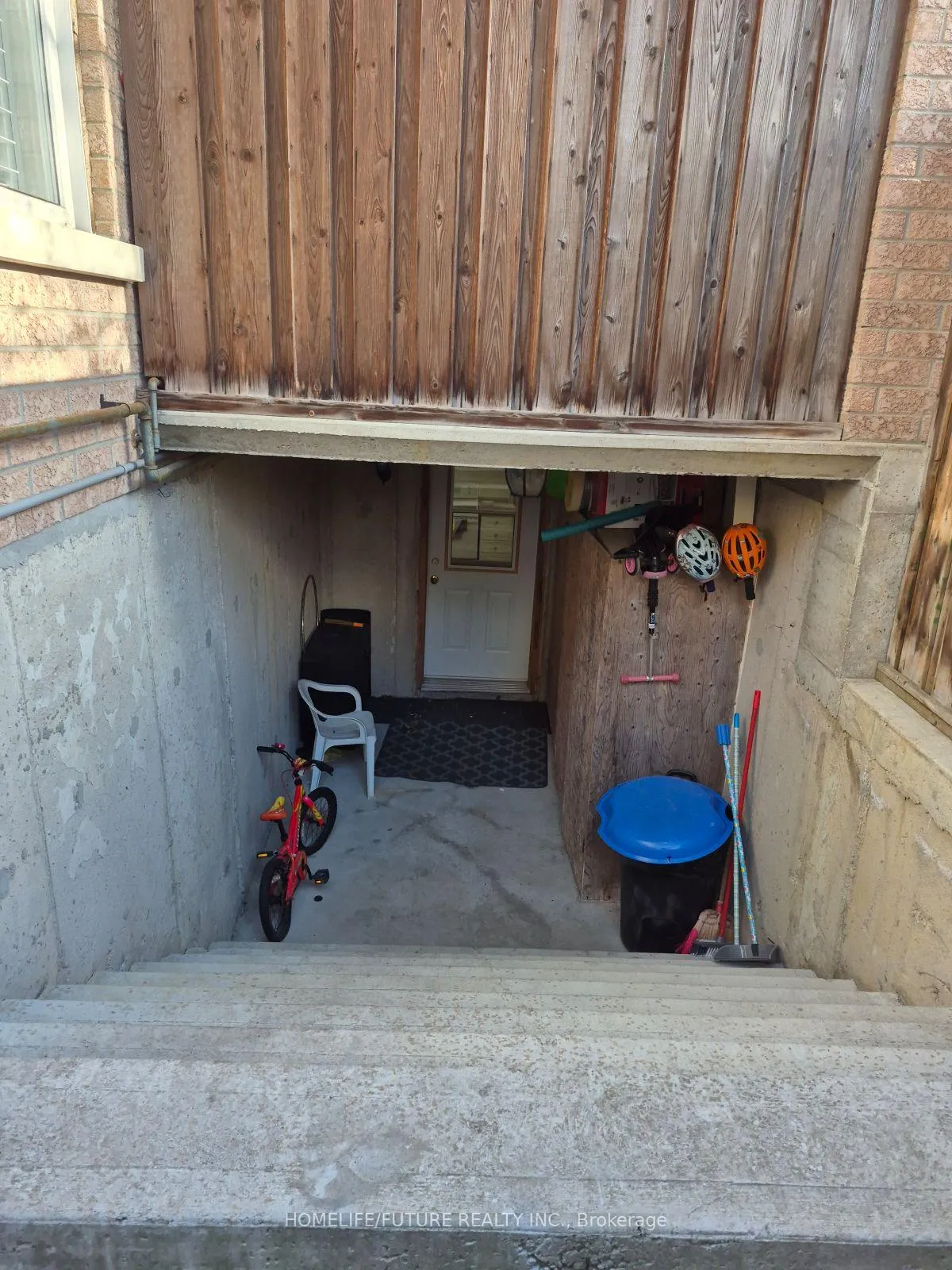 Photo 11 of Unit Bsmt, 1812 Woodview Avenue, Pickering, Highbush — HOMEH