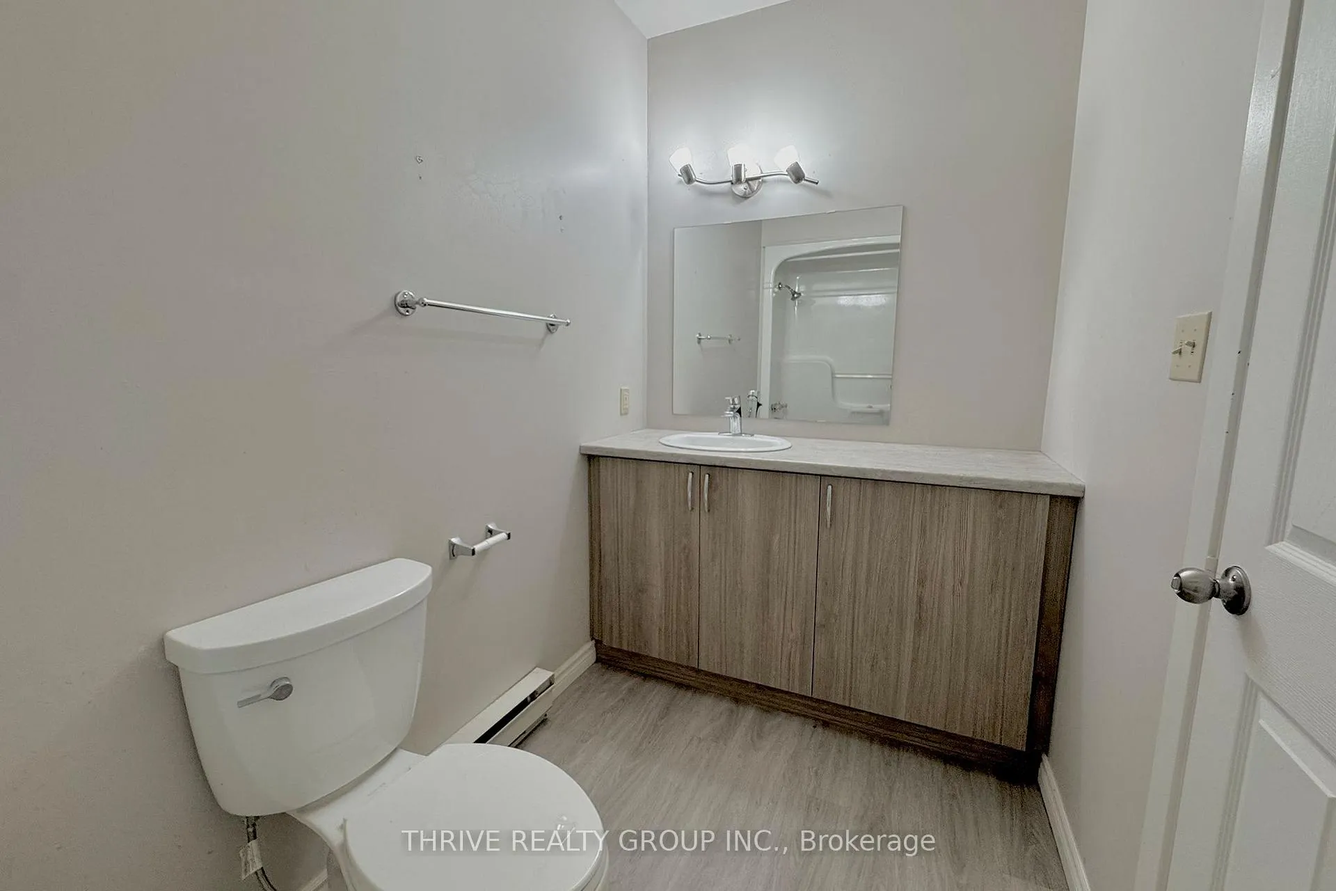 Photo 9 of Unit 9, 156 Main Street, Bluewater, Hay — HOMEH