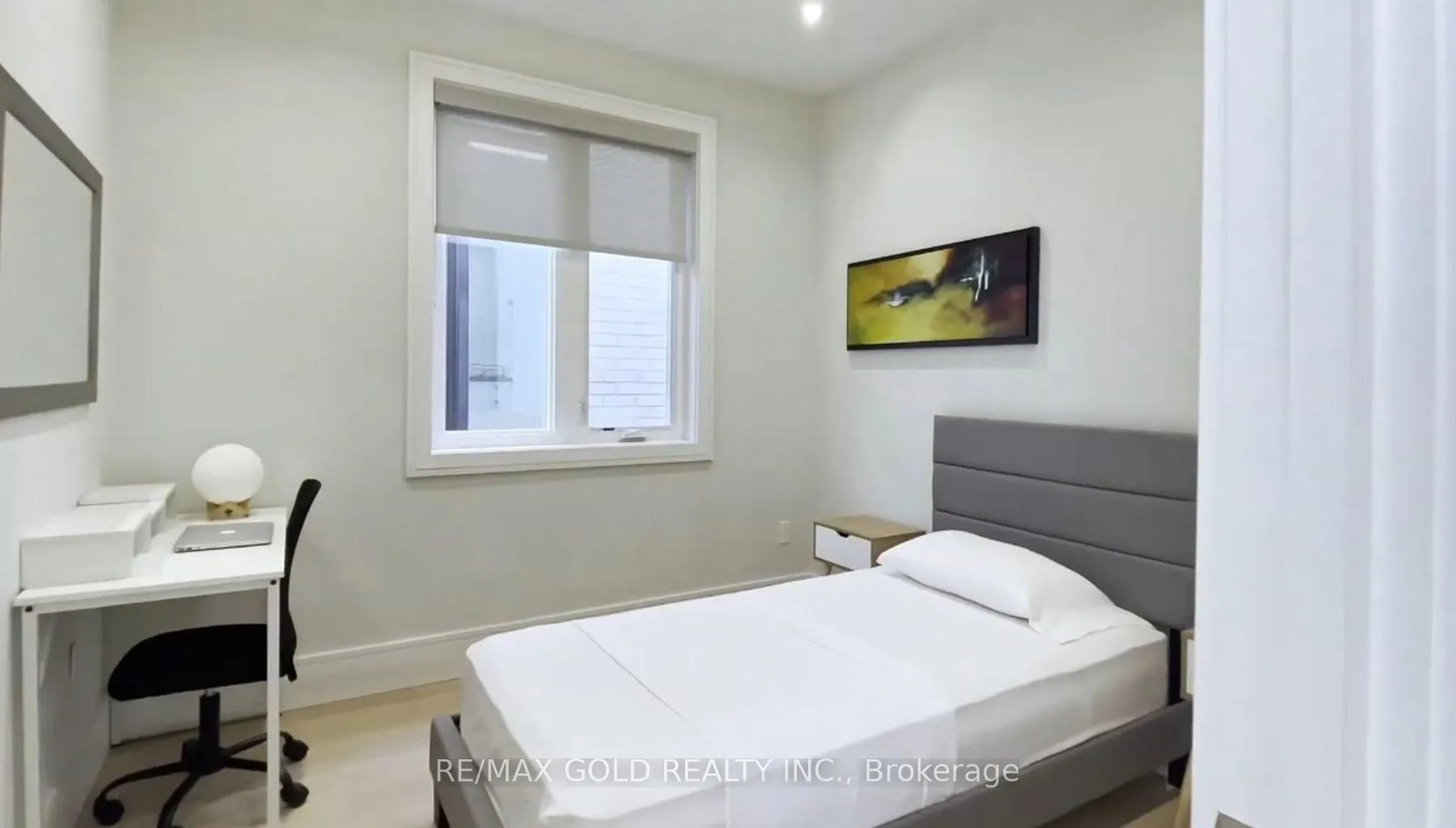 Photo 5 of Unit SM 1, 91 Cadorna Avenue, Toronto, Danforth Village-East York — HOMEH