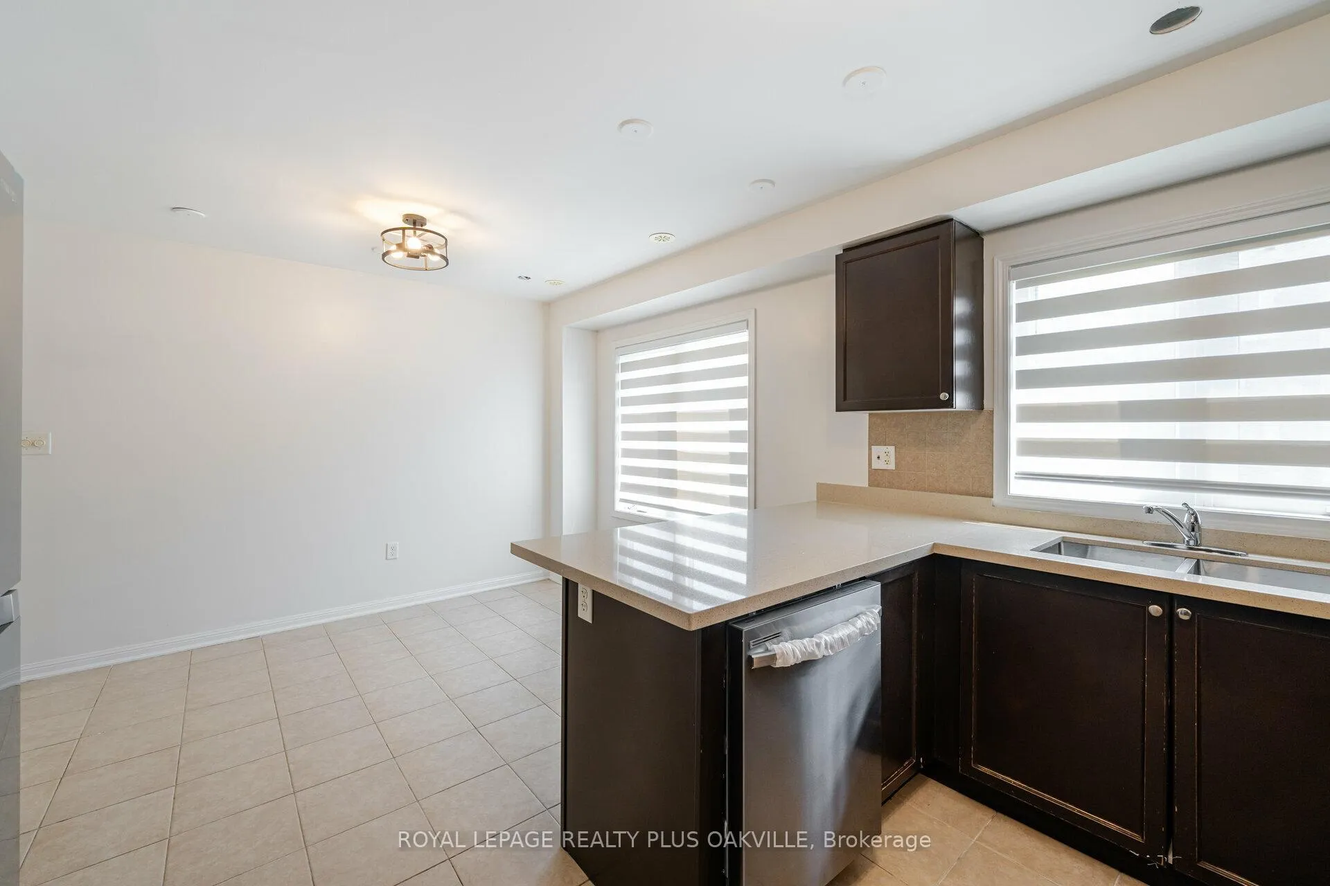 Photo 15 of 57 Bevington Road, Brampton, Northwest Brampton — HOMEH