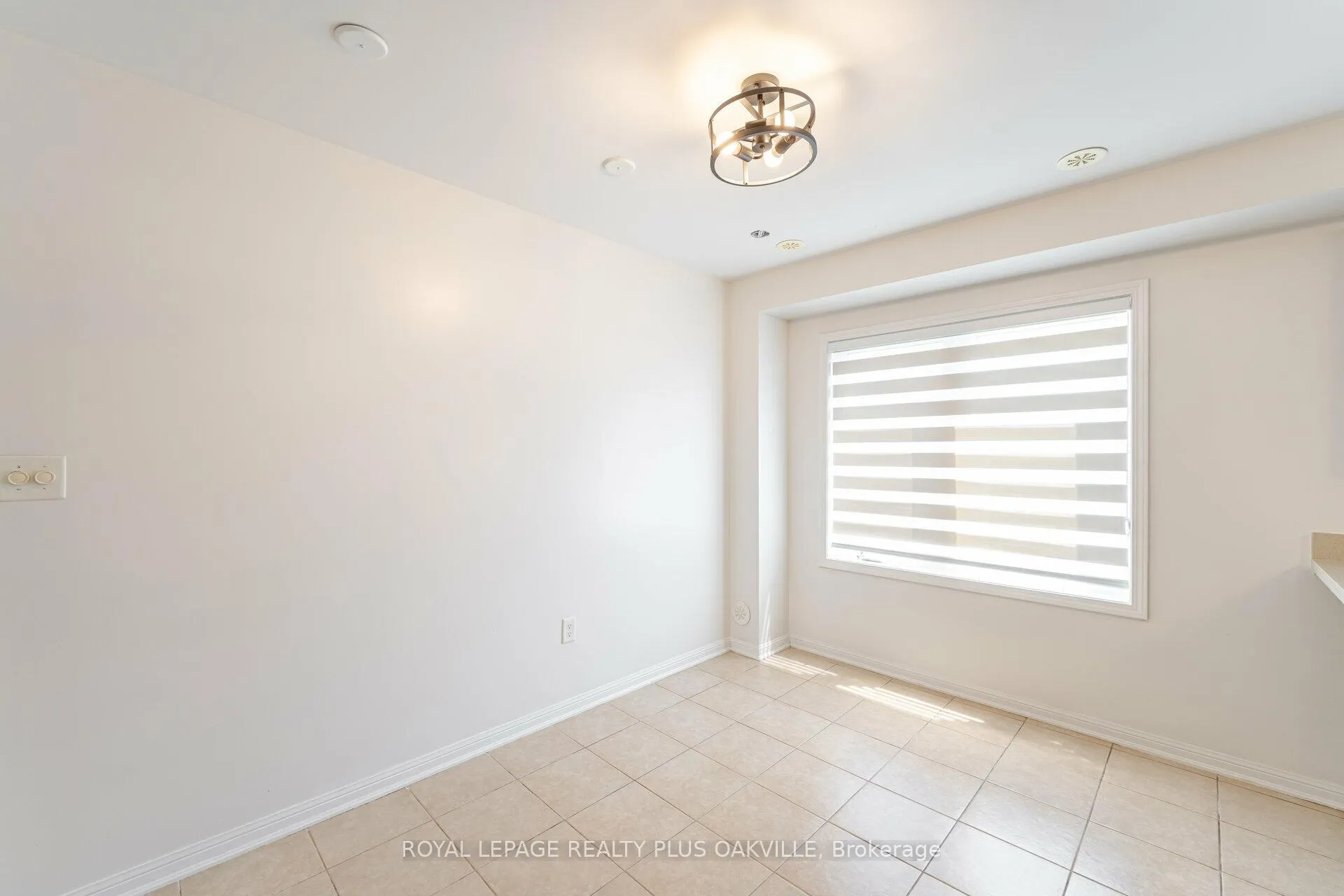 Photo 17 of 57 Bevington Road, Brampton, Northwest Brampton — HOMEH