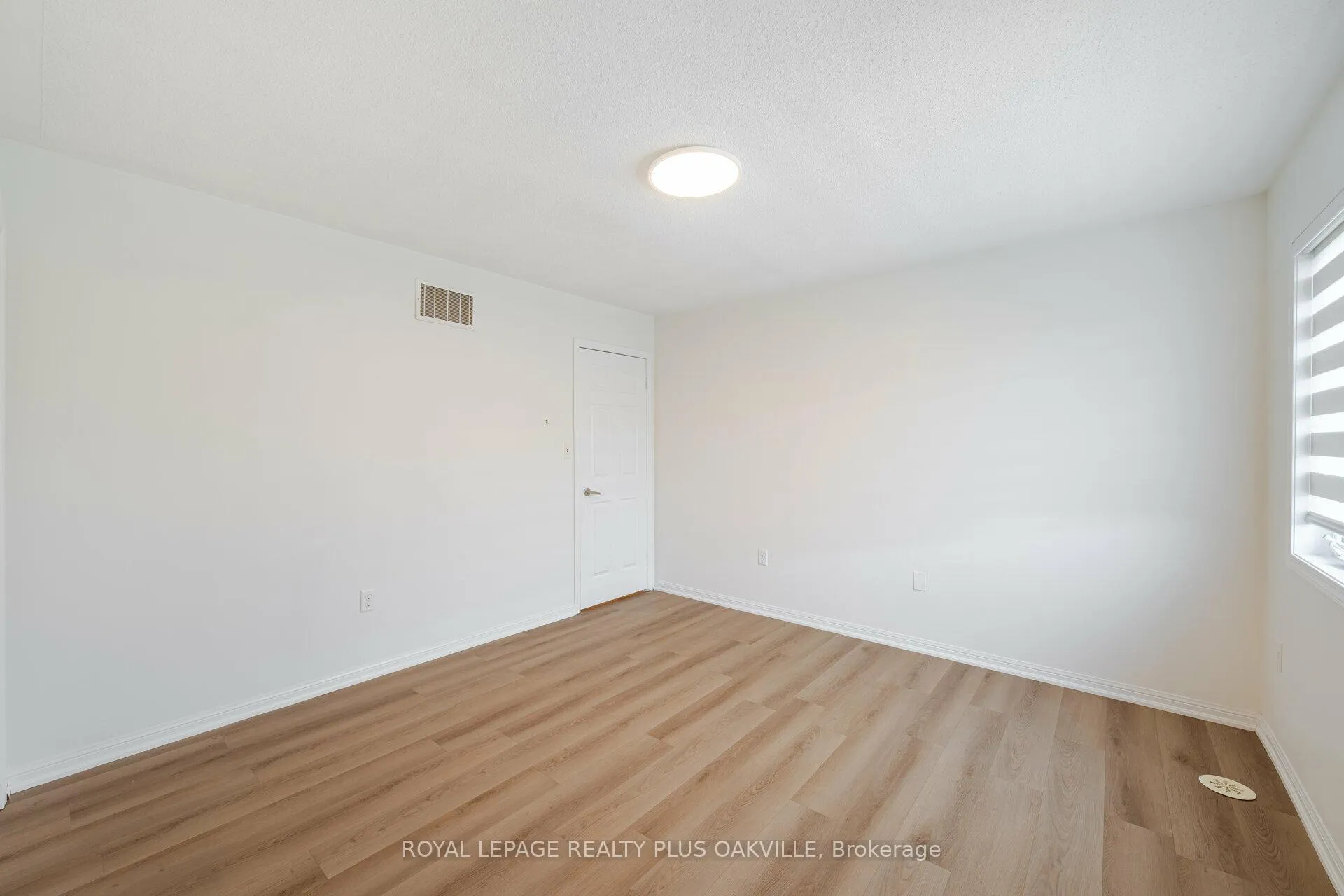 Photo 26 of 57 Bevington Road, Brampton, Northwest Brampton — HOMEH