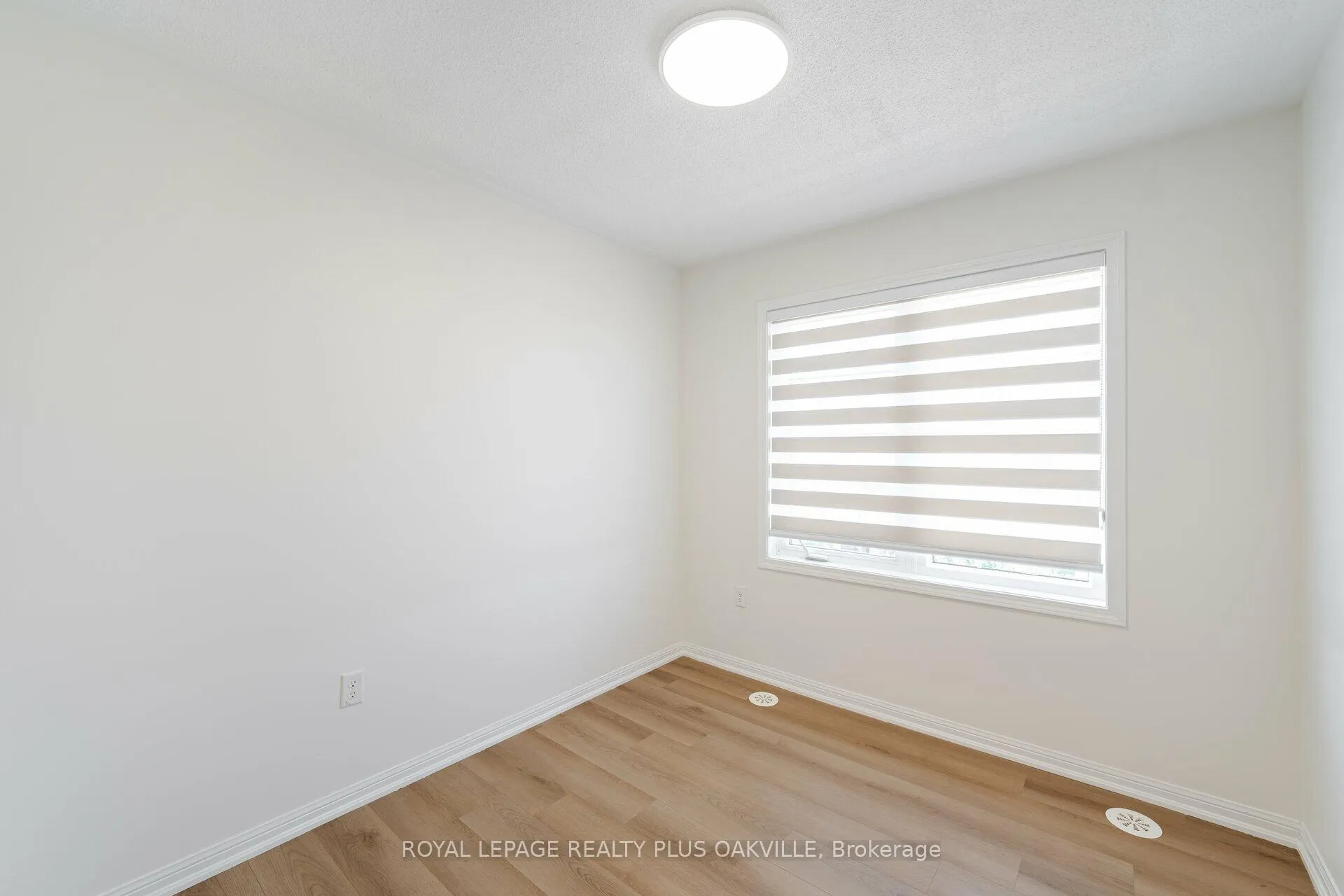 Photo 31 of 57 Bevington Road, Brampton, Northwest Brampton — HOMEH