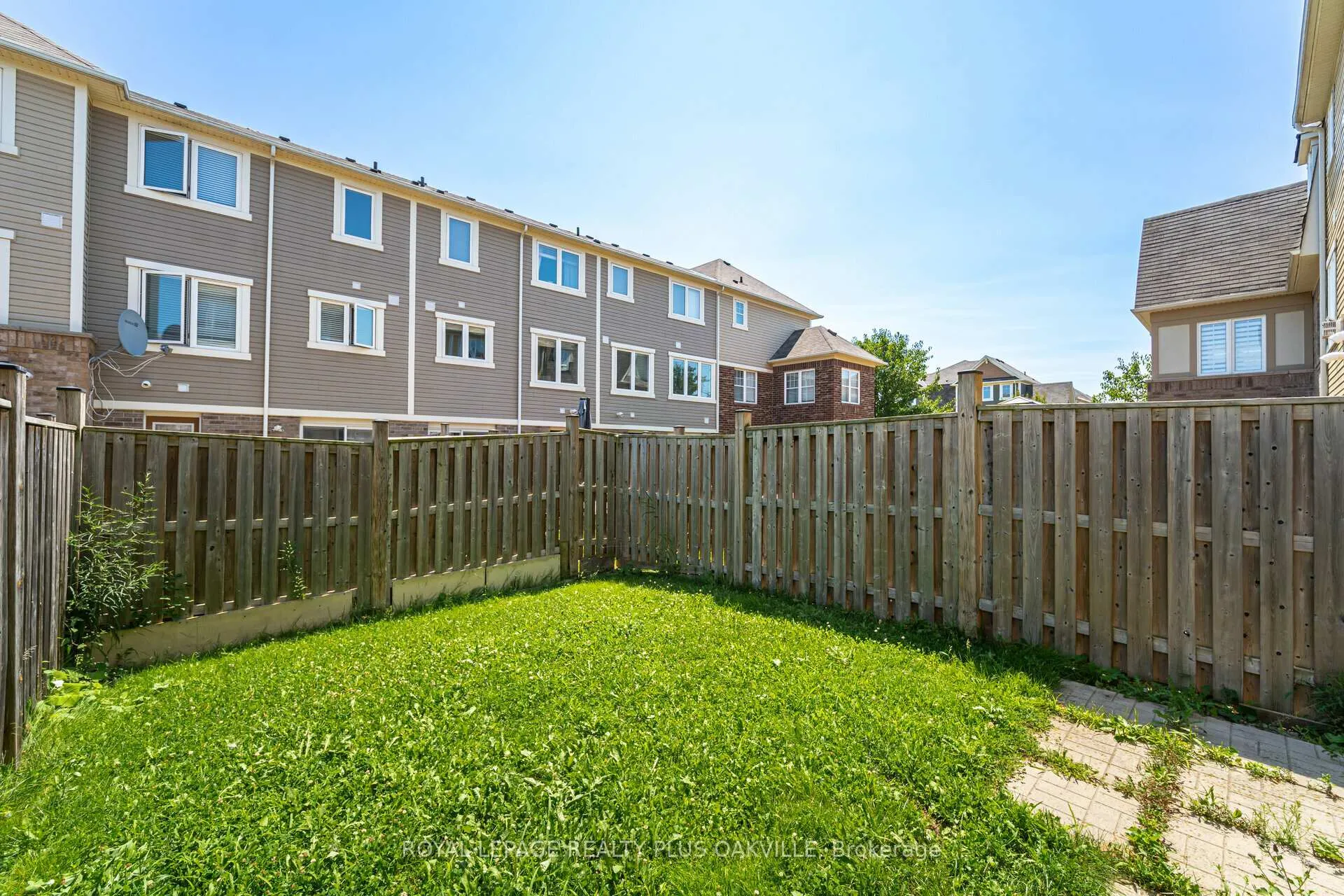 Photo 35 of 57 Bevington Road, Brampton, Northwest Brampton — HOMEH