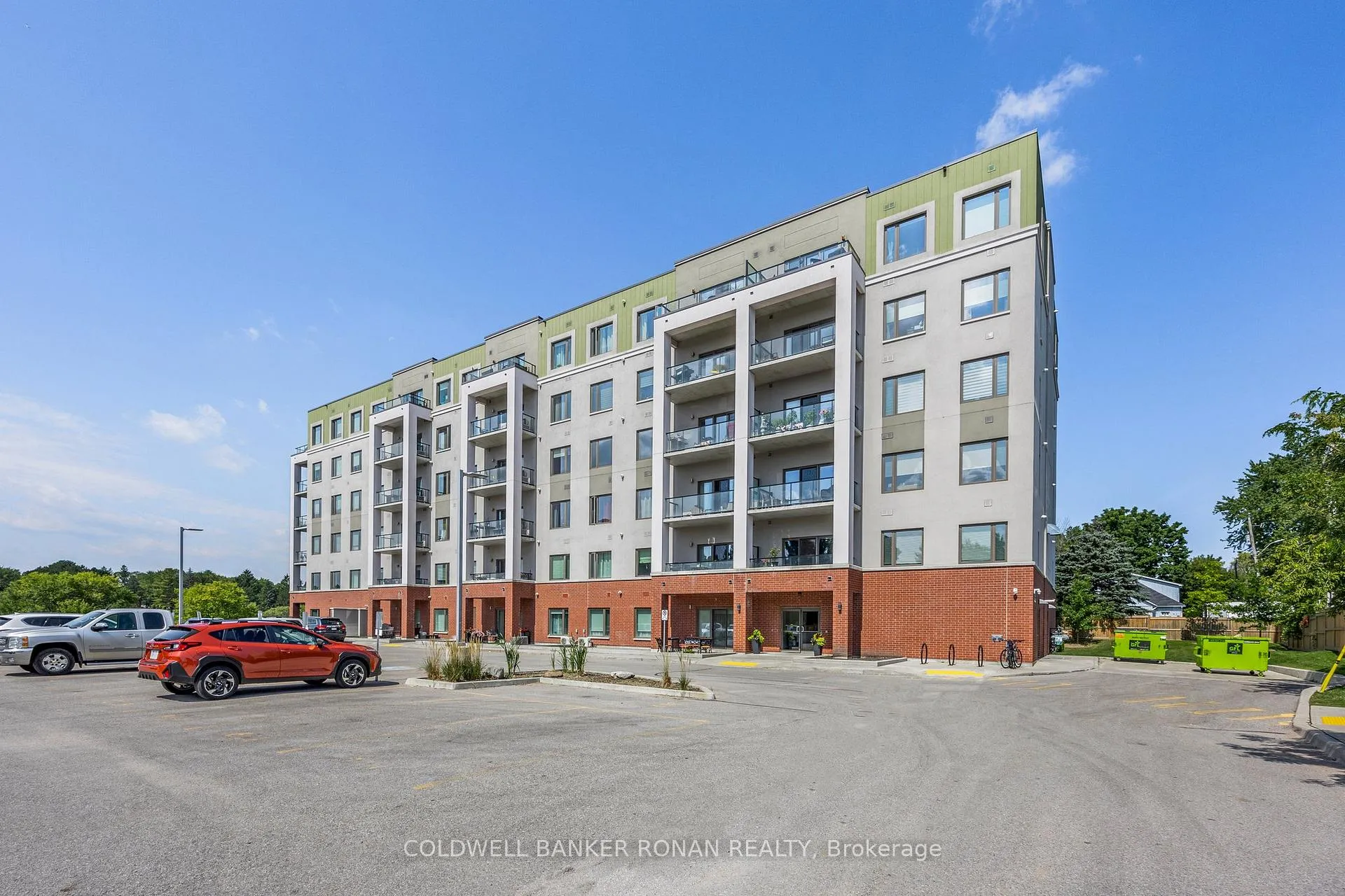 Photo 2 of Unit 609, 64 Queen Street S, New Tecumseth, Tottenham — HOMEH