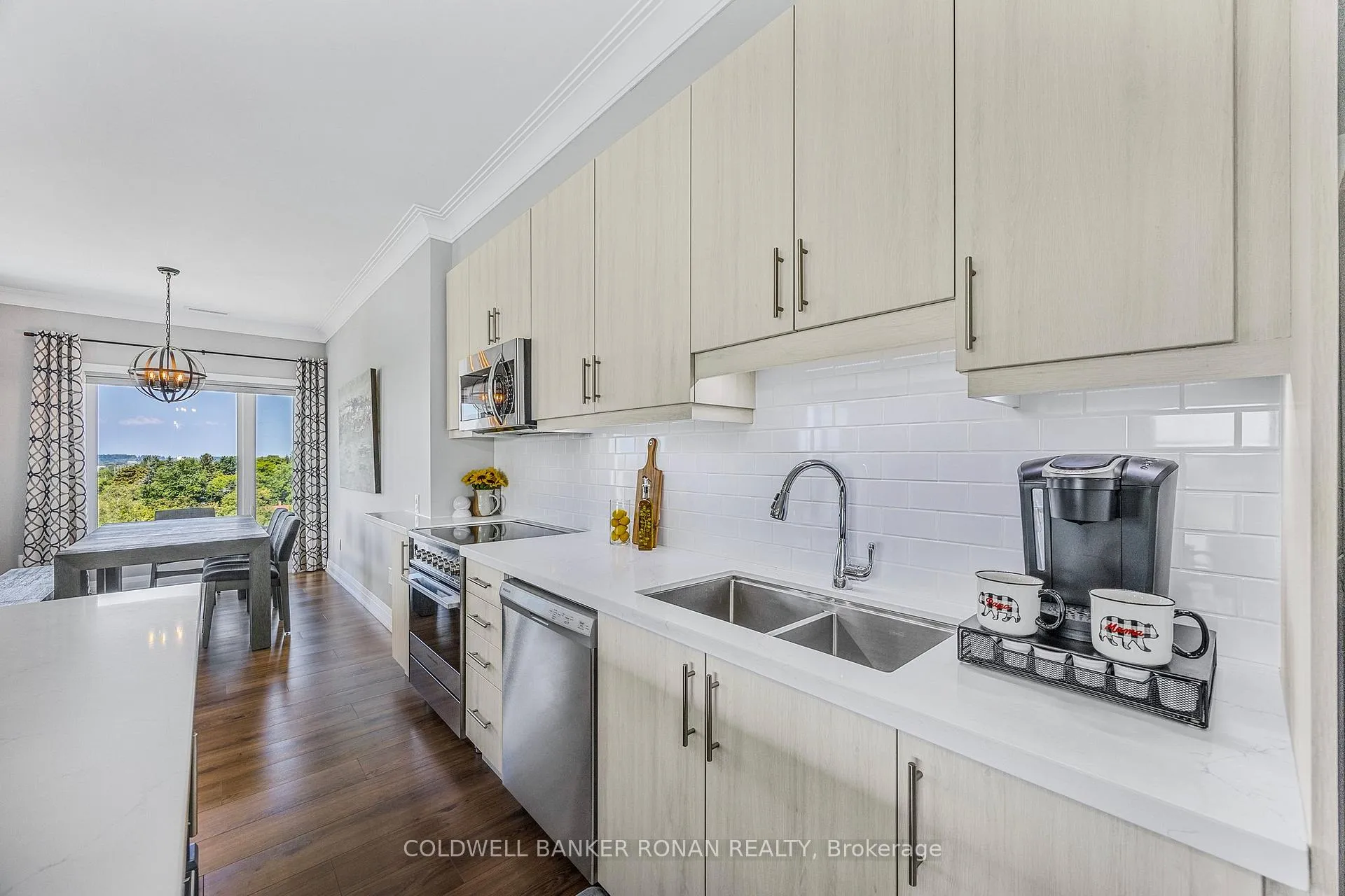 Photo 10 of Unit 609, 64 Queen Street S, New Tecumseth, Tottenham — HOMEH