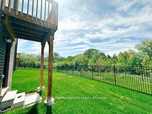 Photo 6 of 68 Fieldridge Crescent, Brampton, Sandringham-Wellington — HOMEH
