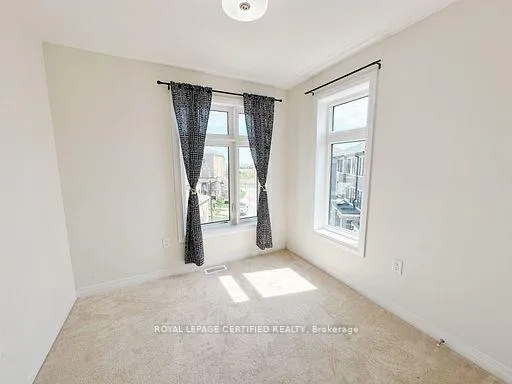Photo 26 of 68 Fieldridge Crescent, Brampton, Sandringham-Wellington — HOMEH