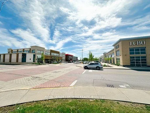 Photo 27 of 68 Fieldridge Crescent, Brampton, Sandringham-Wellington — HOMEH