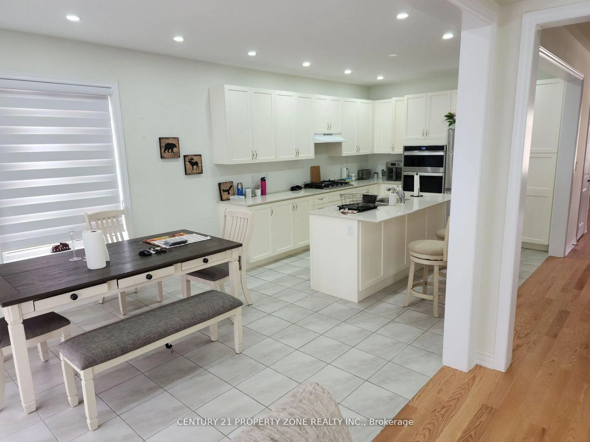 Photo 7 of 13 Junior Road, Brampton, Northwest Brampton — HOMEH