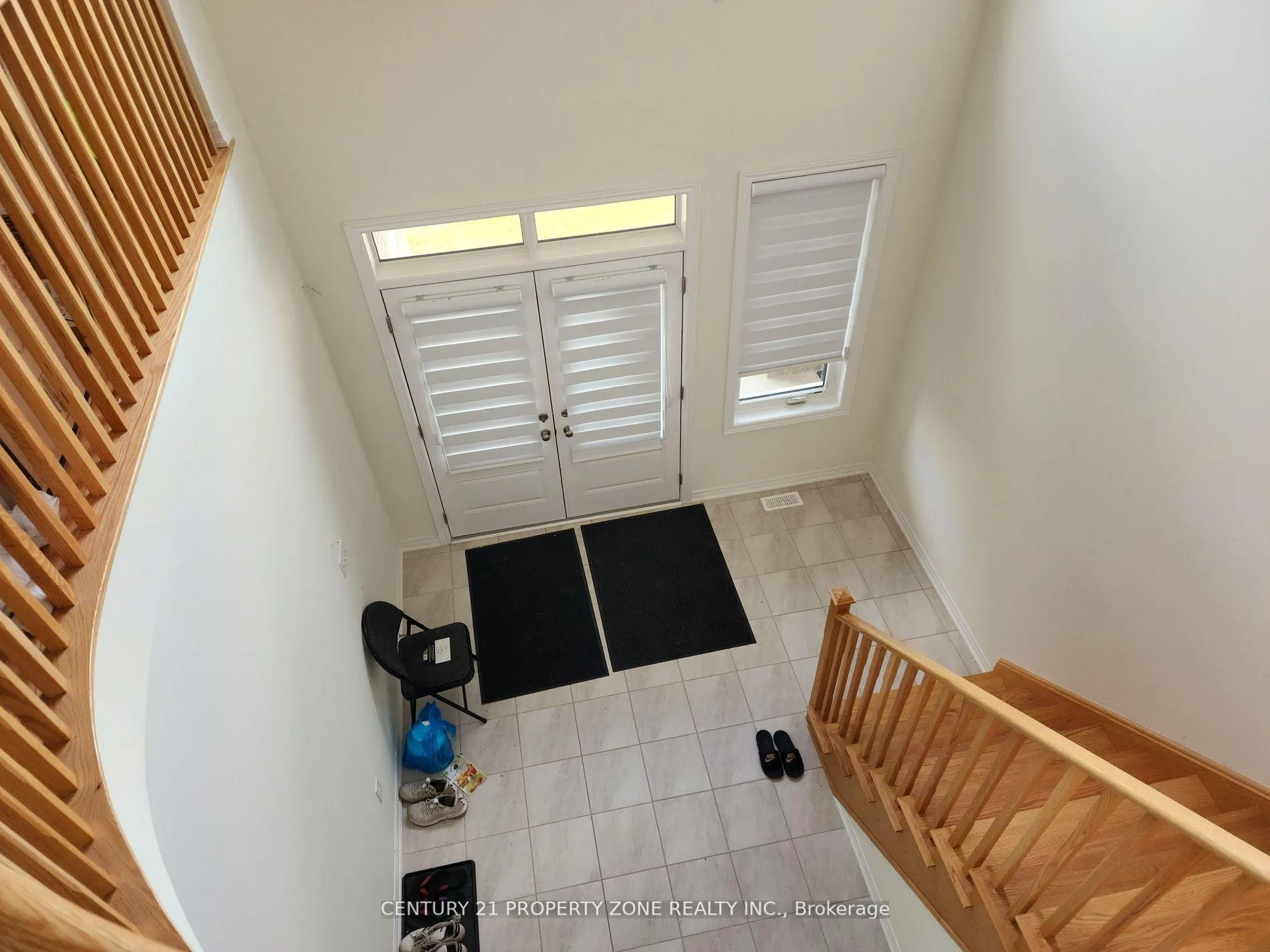 Photo 9 of 13 Junior Road, Brampton, Northwest Brampton — HOMEH