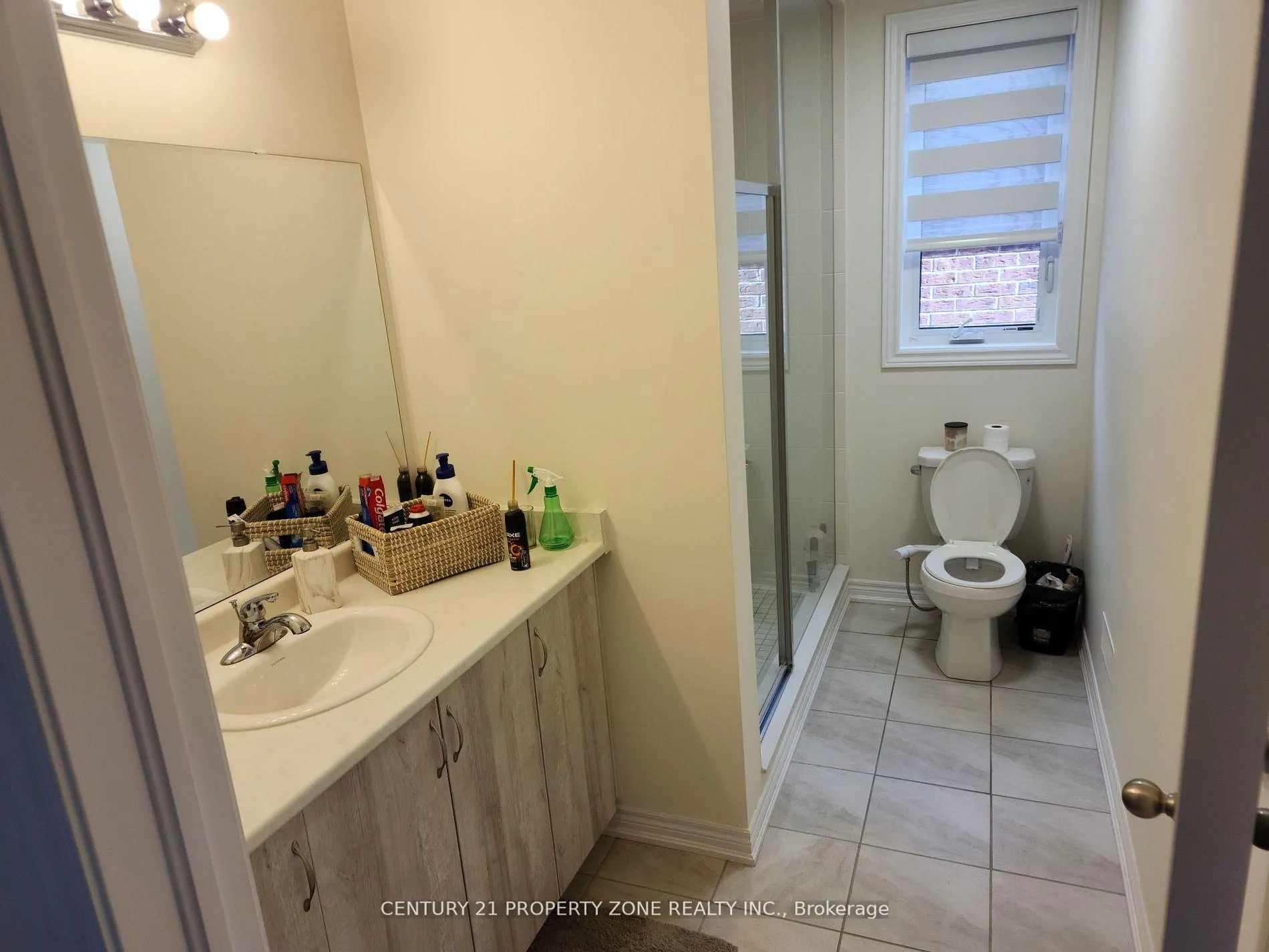 Photo 10 of 13 Junior Road, Brampton, Northwest Brampton — HOMEH