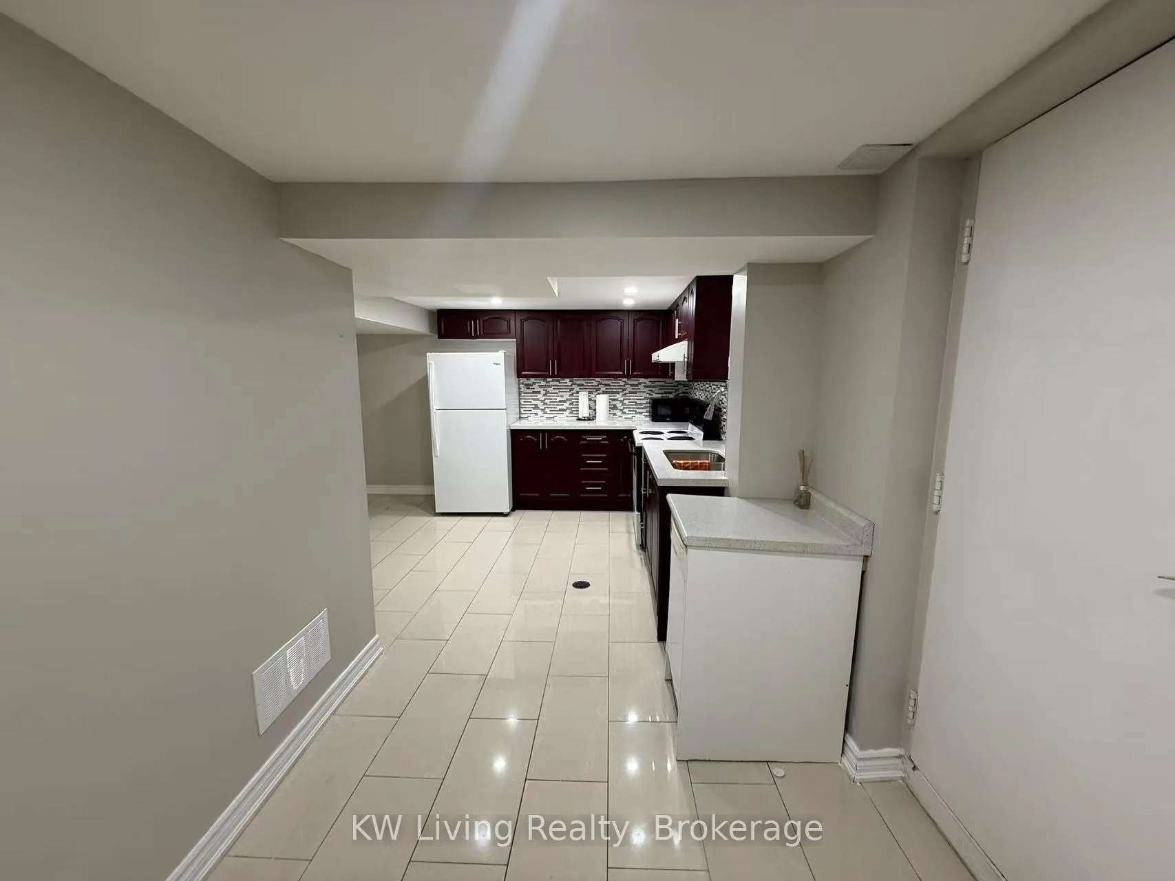Photo 8 of 119 North Ridge Road, Vaughan, West Woodbridge — HOMEH