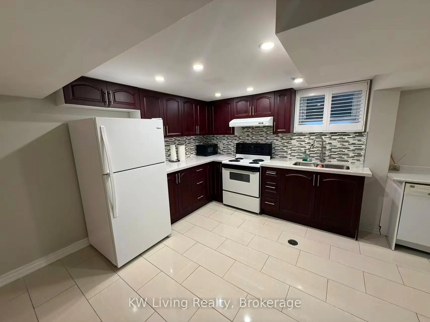 Photo 16 of 119 North Ridge Road, Vaughan, West Woodbridge — HOMEH