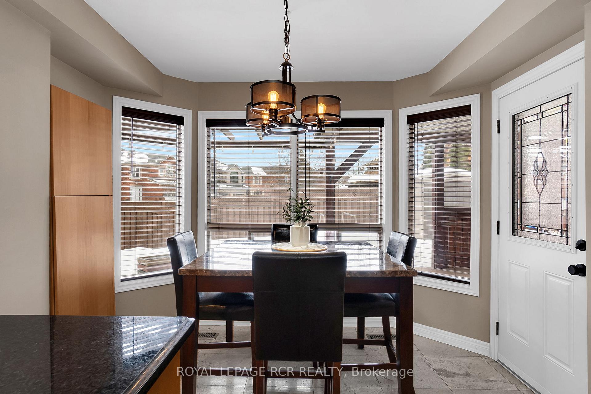 Photo 24 of 20 Boltonview Crescent, Caledon, Bolton West — HOMEH