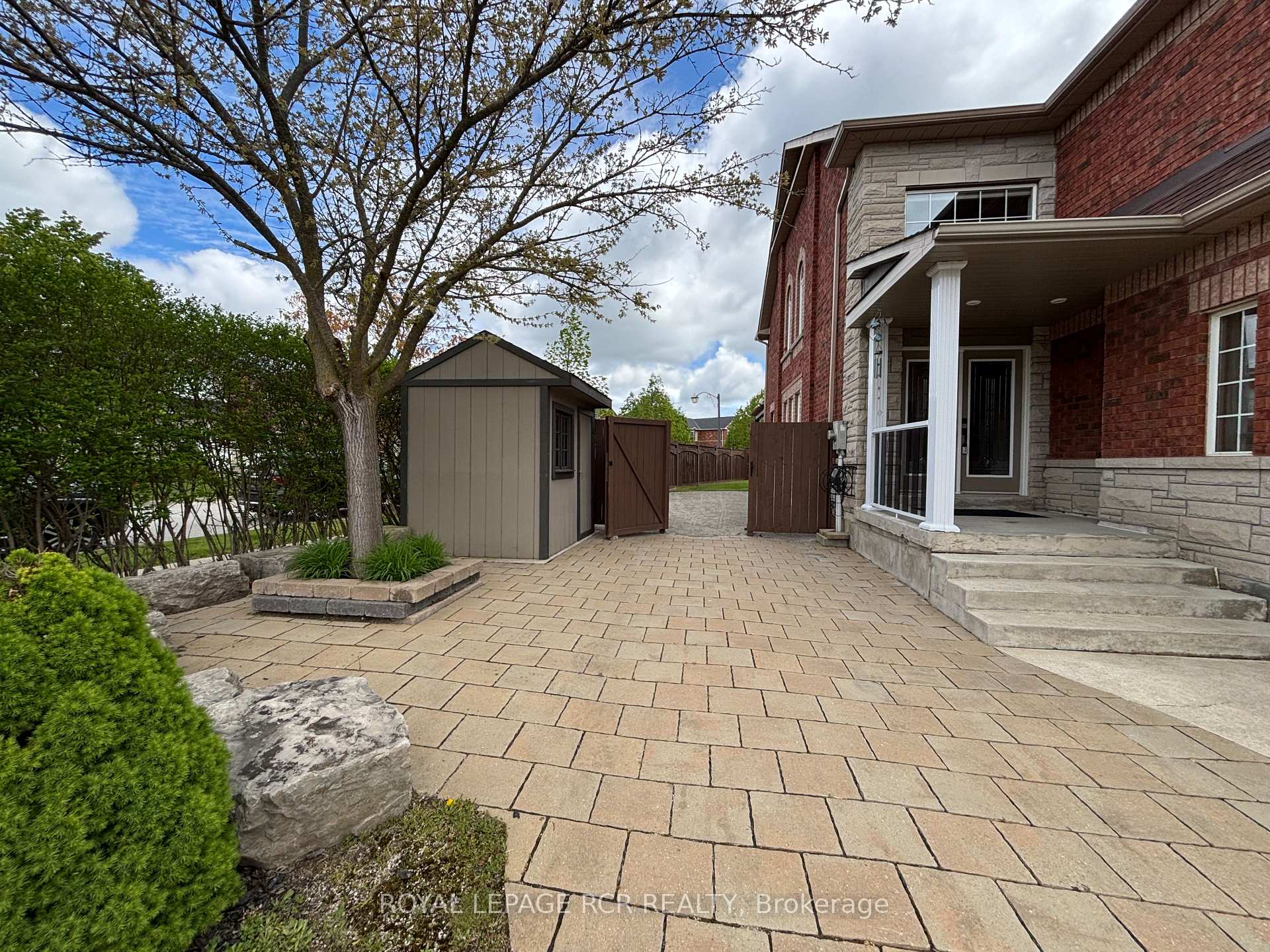 Photo 35 of 20 Boltonview Crescent, Caledon, Bolton West — HOMEH