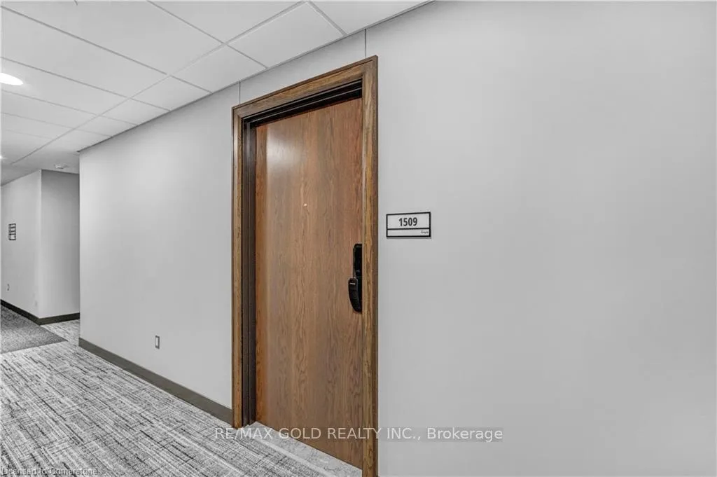 Photo 2 of Unit 1509, 741 King Street W, Kitchener — HOMEH