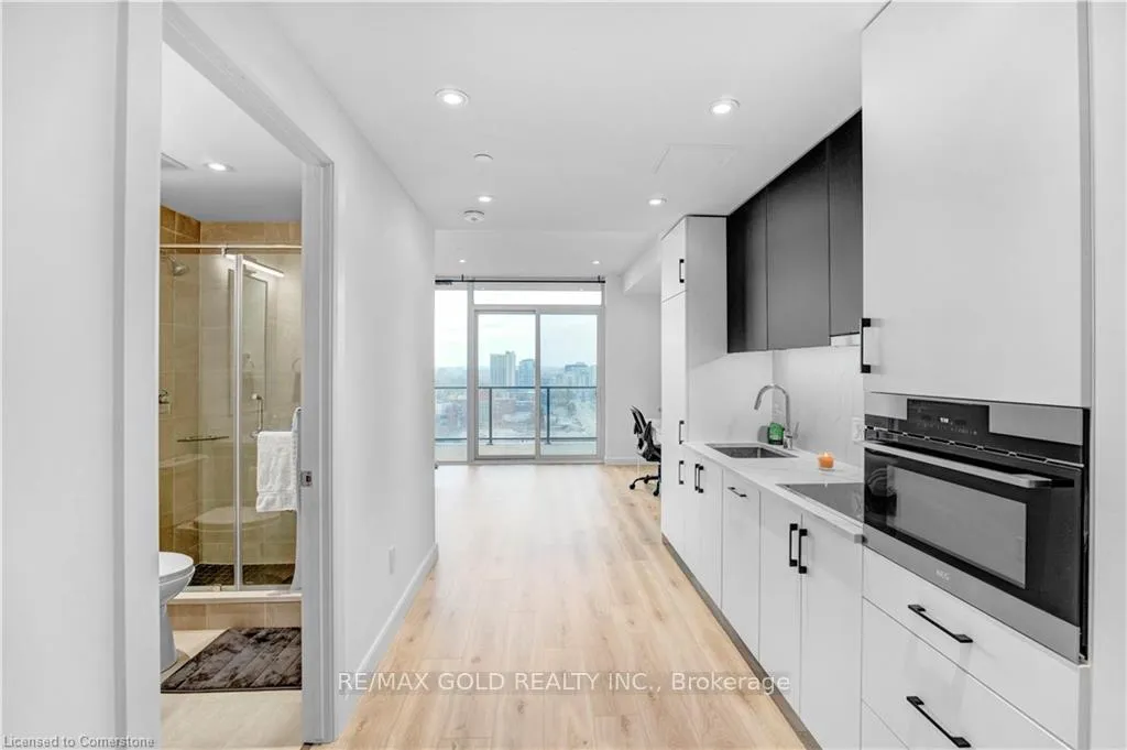 Photo 4 of Unit 1509, 741 King Street W, Kitchener — HOMEH