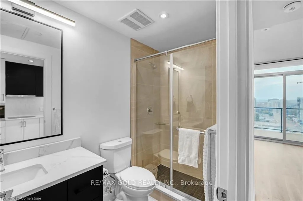 Photo 12 of Unit 1509, 741 King Street W, Kitchener — HOMEH