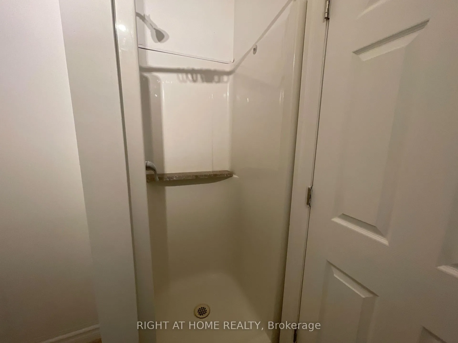 Photo 9 of Unit 7, 279 Drouillard Road, Windsor — HOMEH
