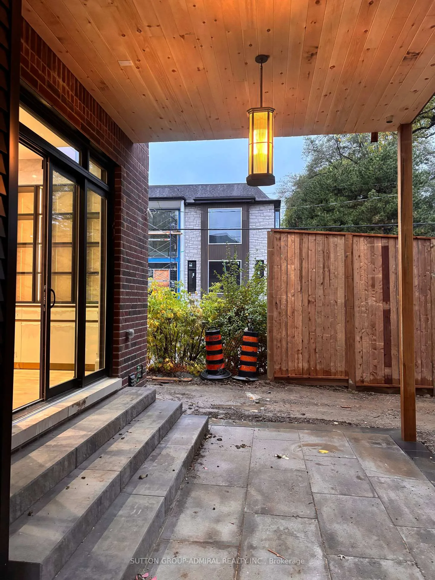 Photo 3 of 78 Burncrest Drive, Toronto, Bedford Park-Nortown — HOMEH
