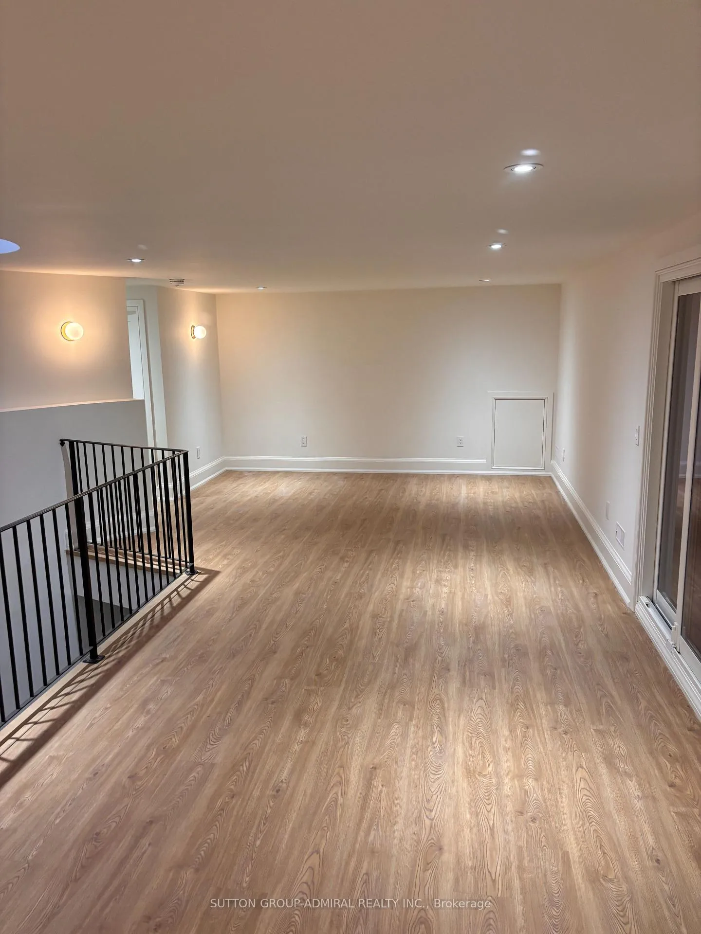 Photo 10 of 78 Burncrest Drive, Toronto, Bedford Park-Nortown — HOMEH