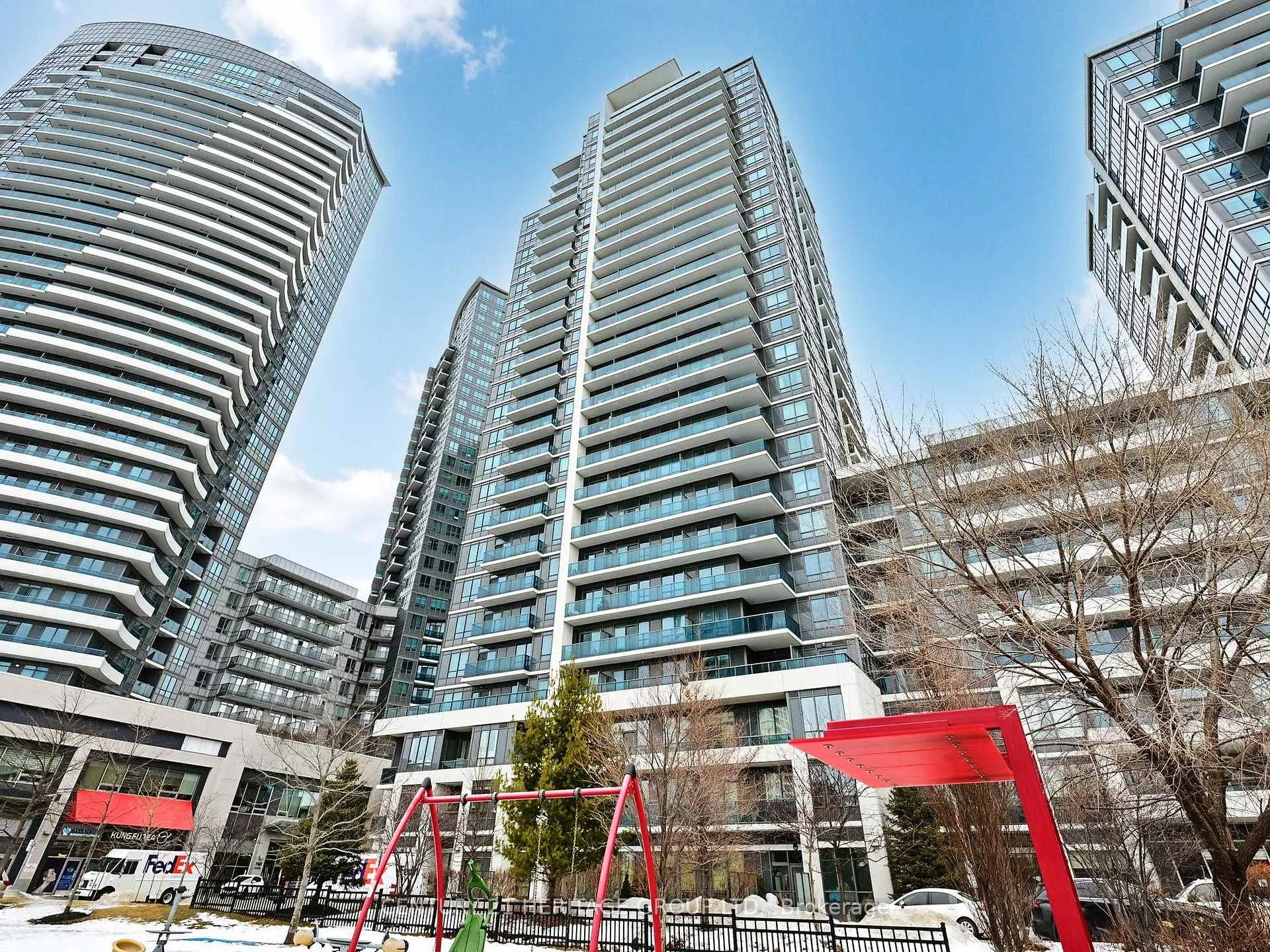 Photo 2 of Unit PH105, 7165 Yonge Street, Markham, Grandview — HOMEH