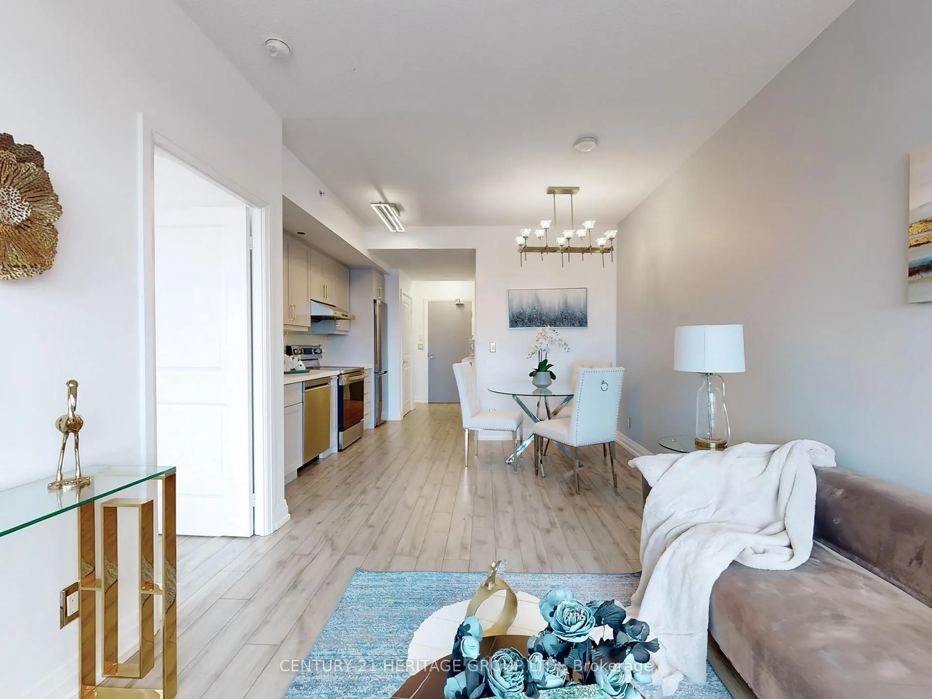 Photo 13 of Unit PH105, 7165 Yonge Street, Markham, Grandview — HOMEH
