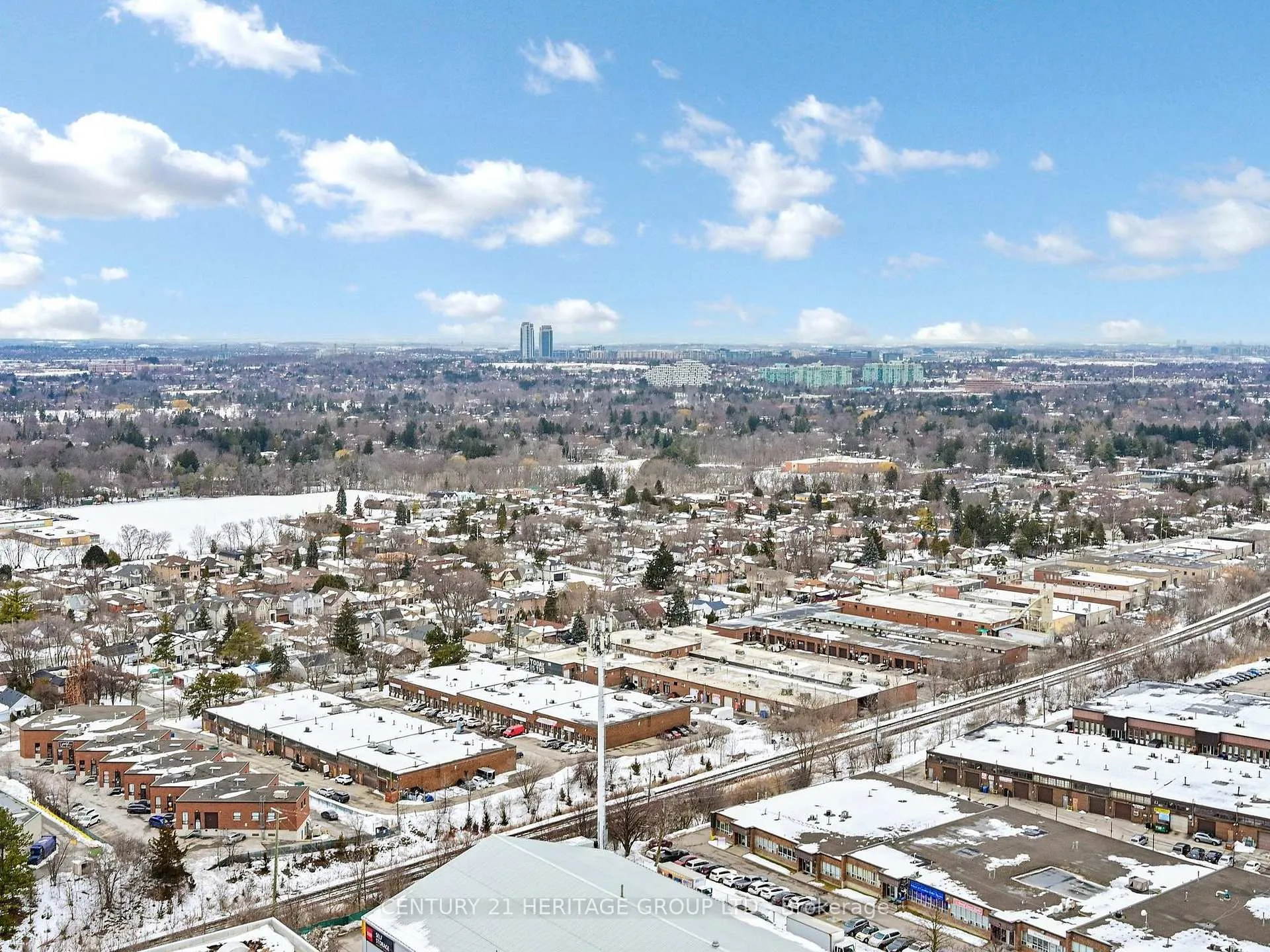 Photo 29 of Unit PH105, 7165 Yonge Street, Markham, Grandview — HOMEH
