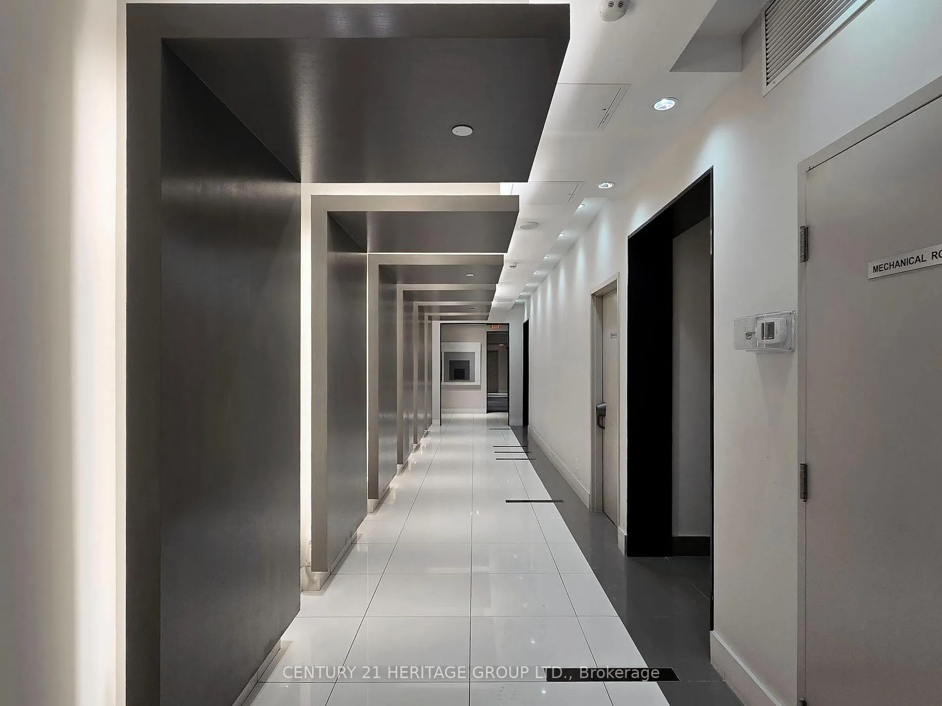 Photo 31 of Unit PH105, 7165 Yonge Street, Markham, Grandview — HOMEH