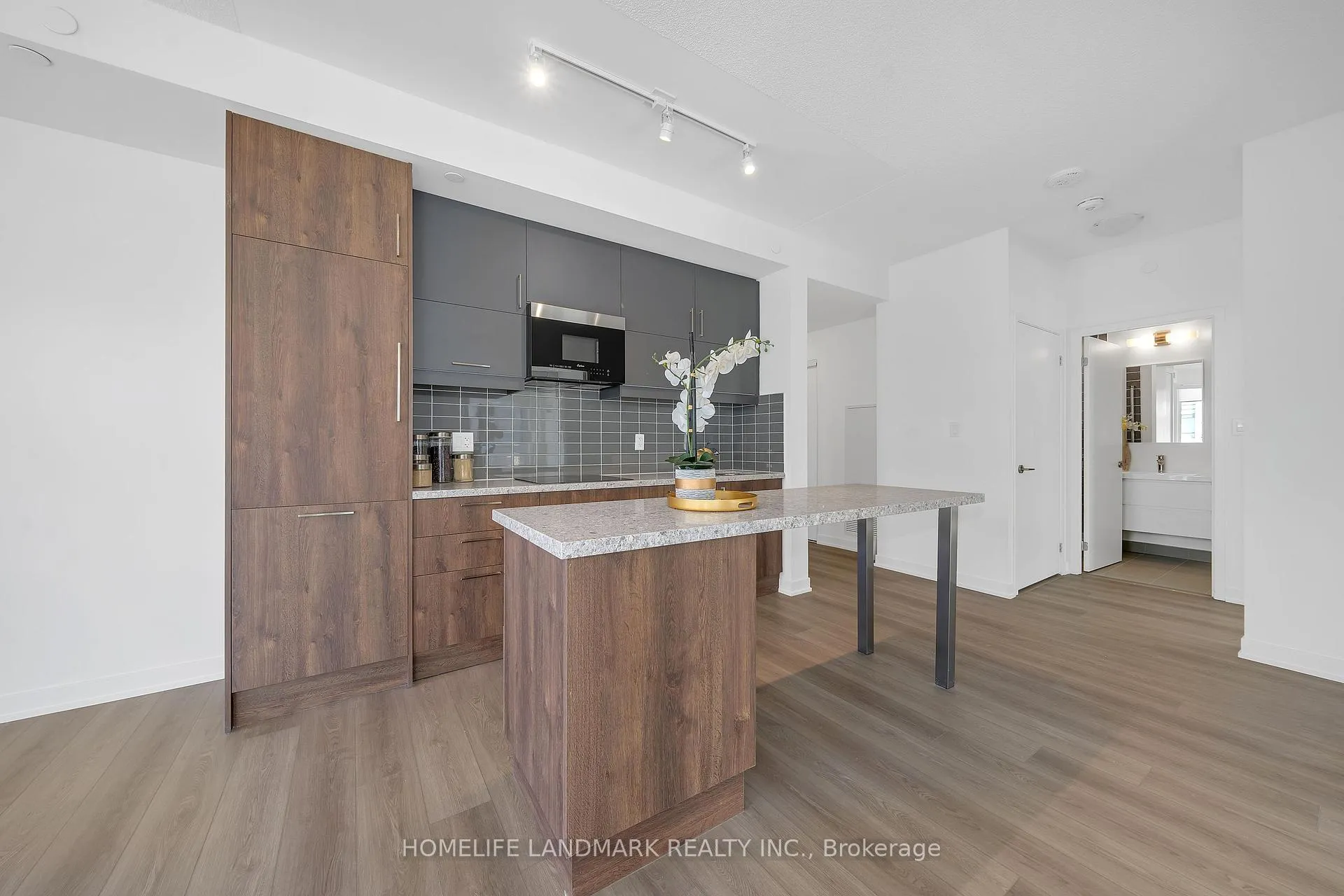 Photo 3 of Unit 903, 292 Verdale Crossing, Markham, Unionville — HOMEH