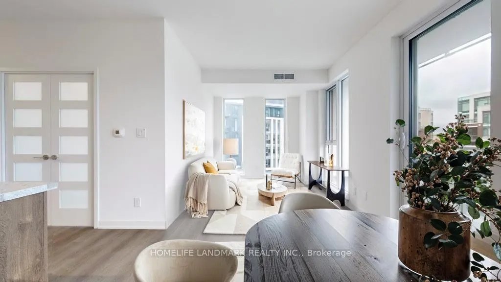 Photo 4 of Unit 903, 292 Verdale Crossing, Markham, Unionville — HOMEH