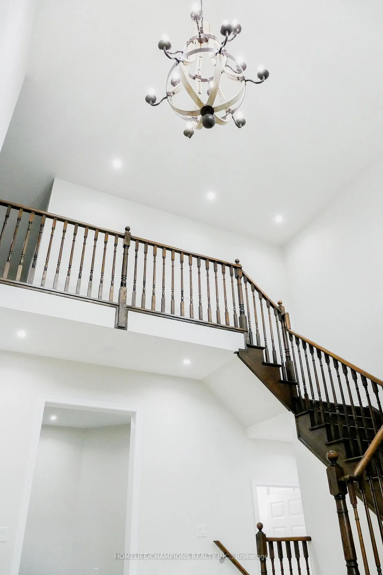 Photo 5 of 102 Benadir Avenue, Caledon, Rural Caledon — HOMEH