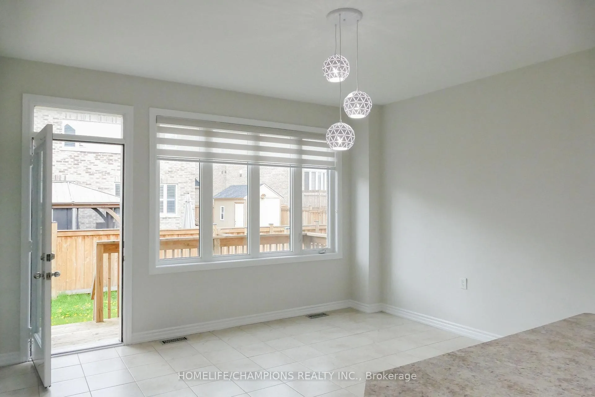 Photo 7 of 102 Benadir Avenue, Caledon, Rural Caledon — HOMEH