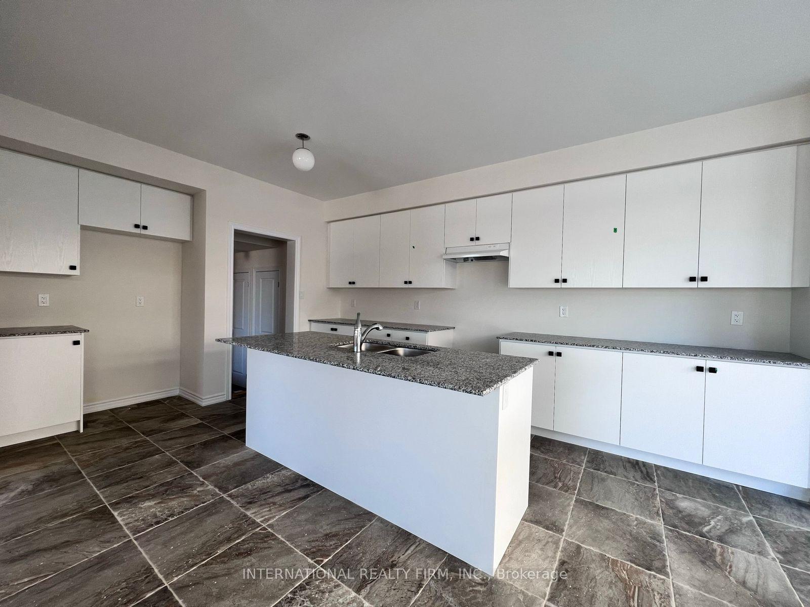 Photo 10 of 8 Zaba Road, Barrie, Rural Barrie Southeast — HOMEH