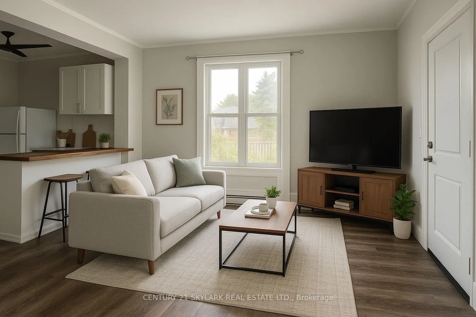 Photo 4 of Unit 2, 8 Wellington Street, Clarington, Bowmanville — HOMEH