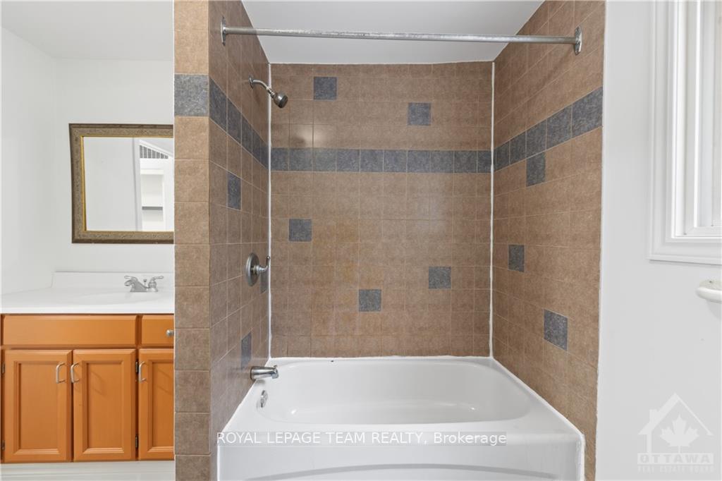 Photo 15 of 721 Bayview Drive, Ottawa, Constance Bay — HOMEH
