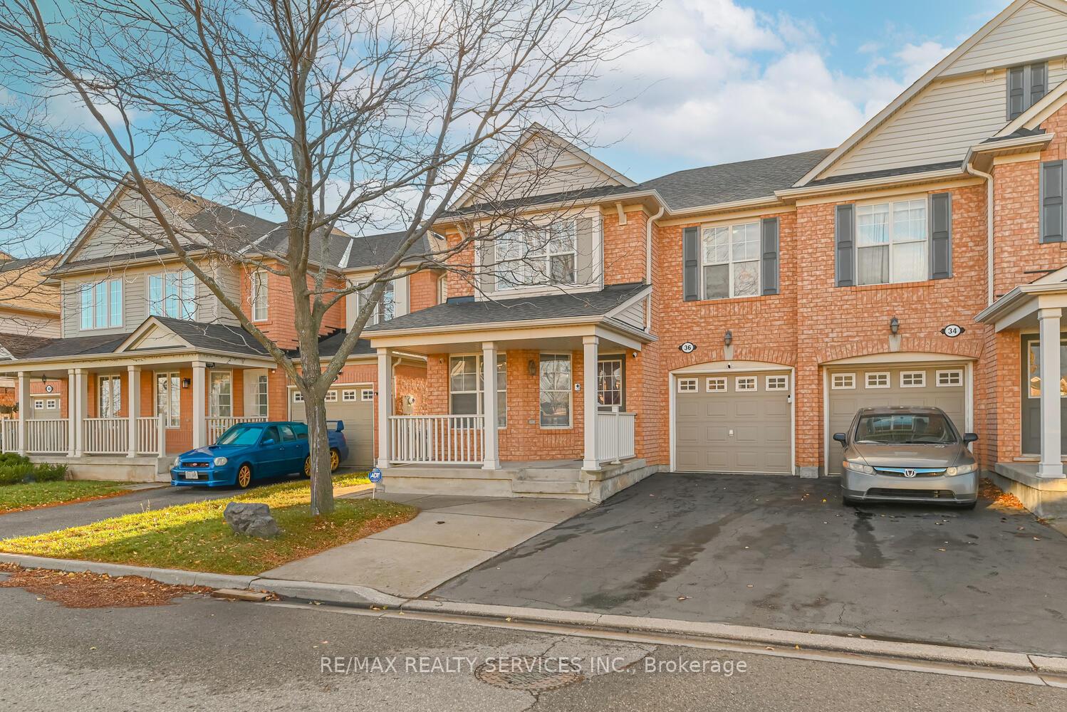 Photo 2 of 36 Tawnie Crescent, Brampton, Credit Valley — HOMEH