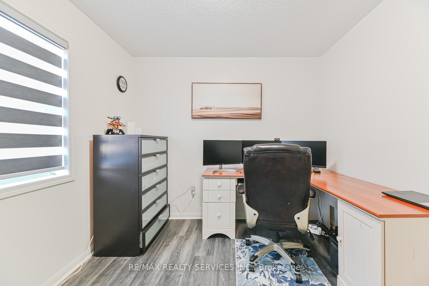 Photo 33 of 36 Tawnie Crescent, Brampton, Credit Valley — HOMEH