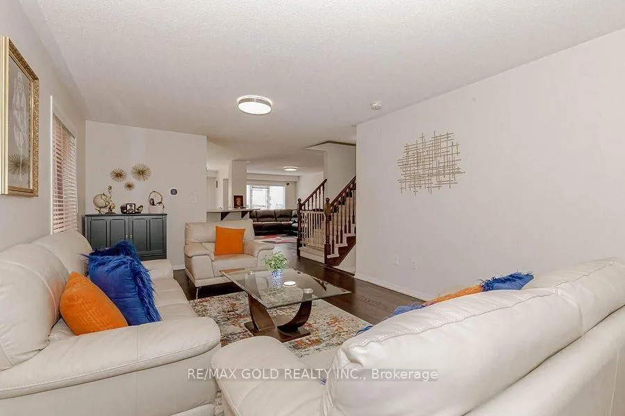 Photo 4 of 81 Bleasdale Avenue, Brampton, Northwest Brampton — HOMEH