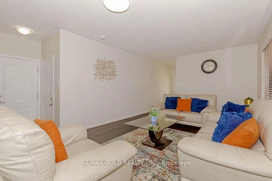 Photo 5 of 81 Bleasdale Avenue, Brampton, Northwest Brampton — HOMEH