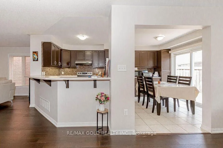 Photo 9 of 81 Bleasdale Avenue, Brampton, Northwest Brampton — HOMEH